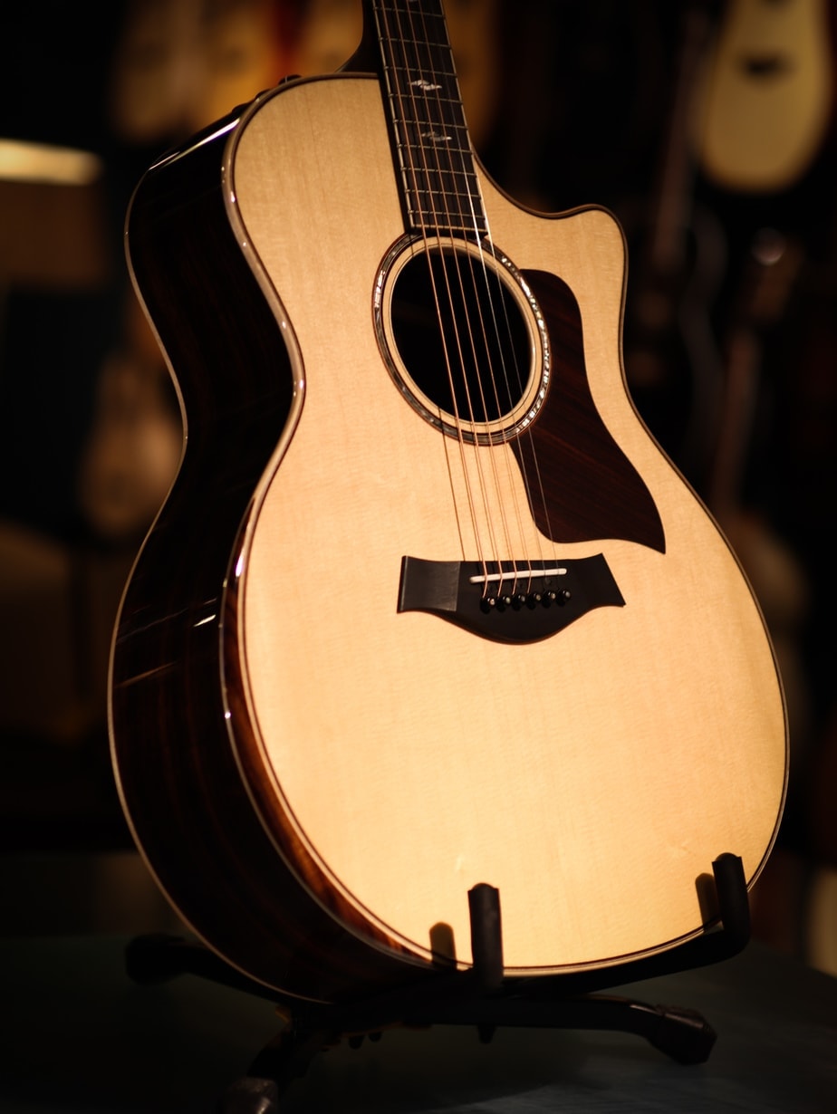 Taylor 814ce Radius Armrest Kauffmann's Guitar Store