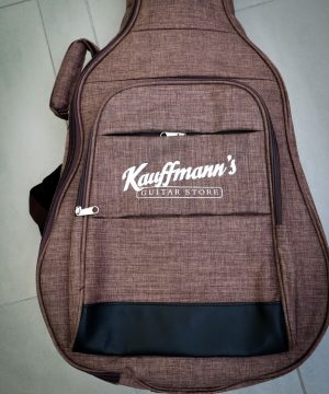 Gigbag for acoustic guitar