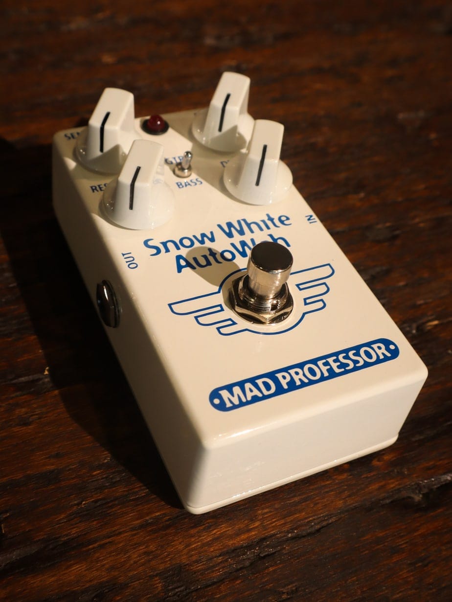 Mad Professor Snow White AutoWah - Kauffmann's Guitar Store