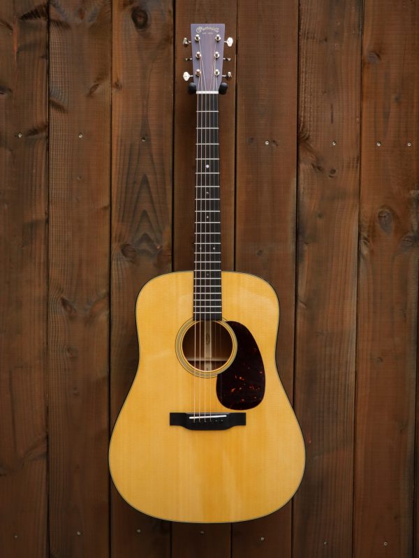 Martin D-18 - Image 2