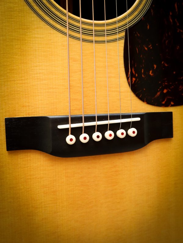 Martin D-28 - Image 9