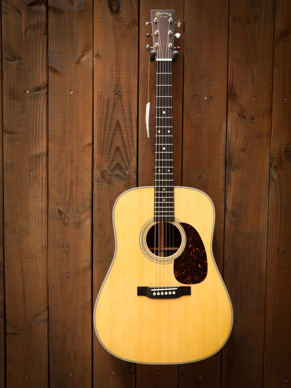 Martin D-28 - Image 2