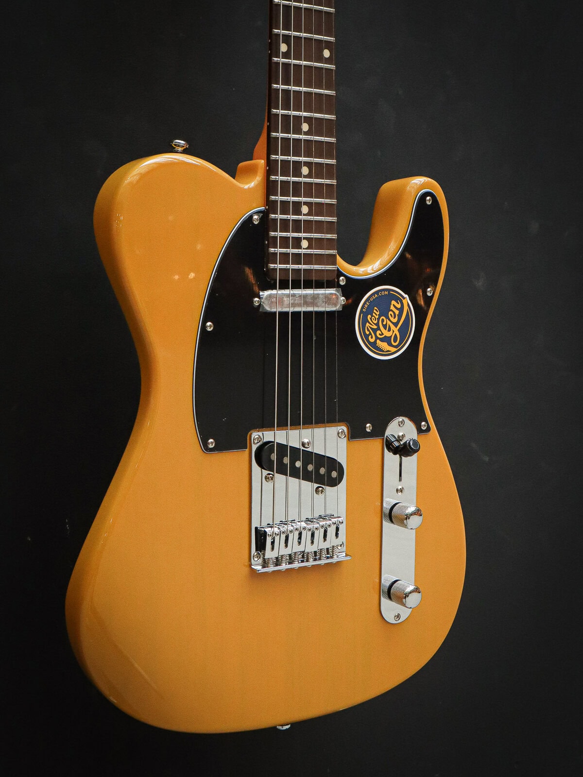 Sire Larry Carlton T3+ Butterscotch Blonde - Image 4