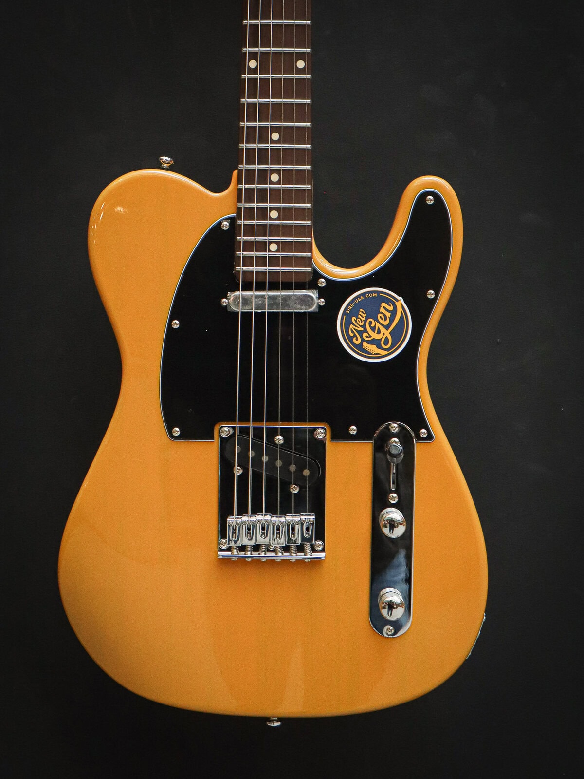 Sire Larry Carlton T3+ Butterscotch Blonde - Image 3