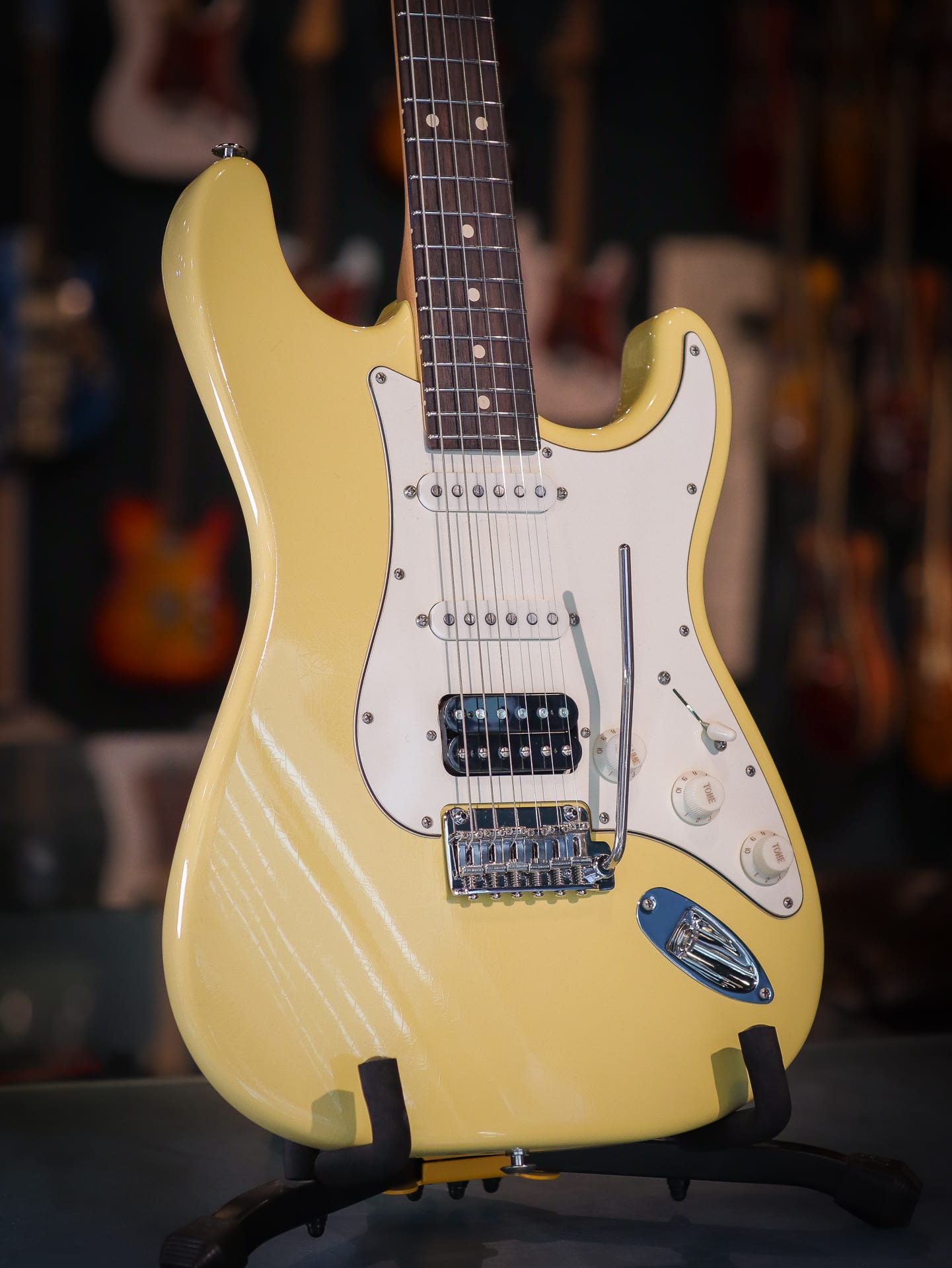 Suhr Classic S Antique Vintage Yellow Kauffmann s Guitar Store