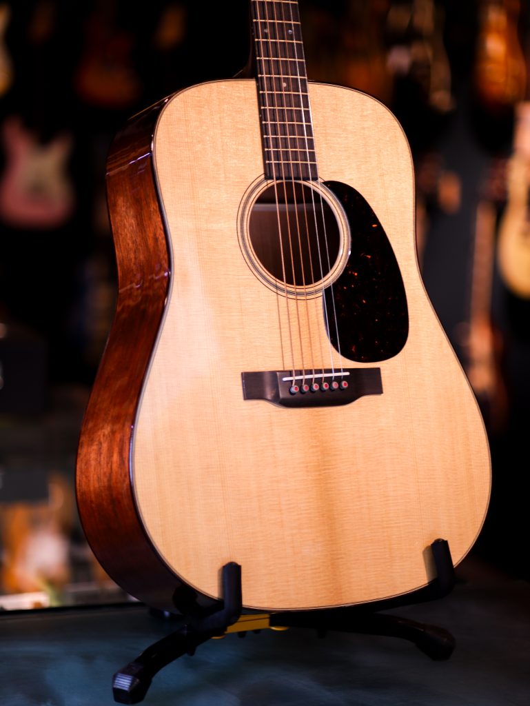 美品　Martin D-18V Martin D-18V | Sweetwater