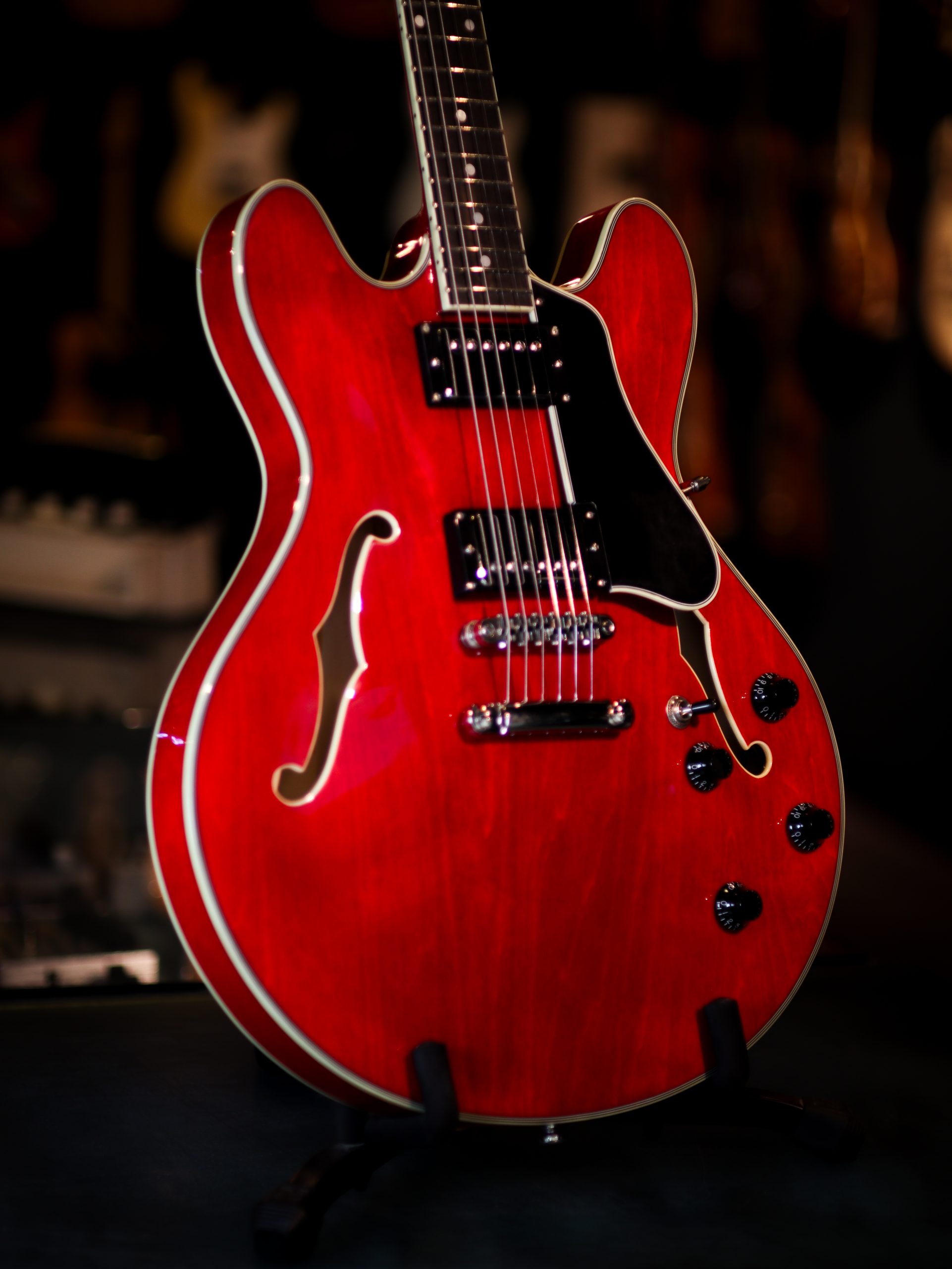 Eastman T386 Red - Kauffmann's Guitar Store