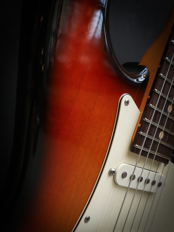 Suhr Classic S Antique 3-Tone Sunburst - Image 12