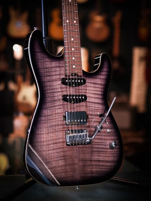 Cream T Polaris Custom HSS Black Hole Burst