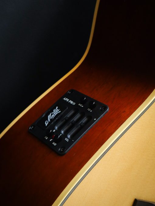 Maton EBG808C Signed By Tommy Emmanuel - Image 8