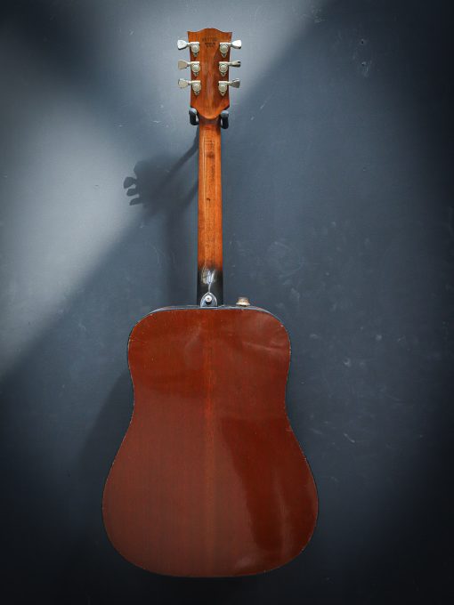 1974 Gibson J50 Deluxe - Image 18