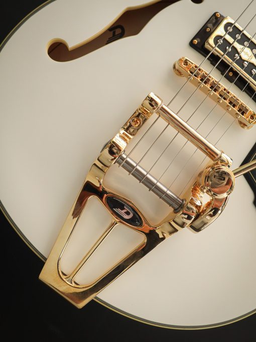 Duesenberg Starplayer TV White Velvet - Image 8