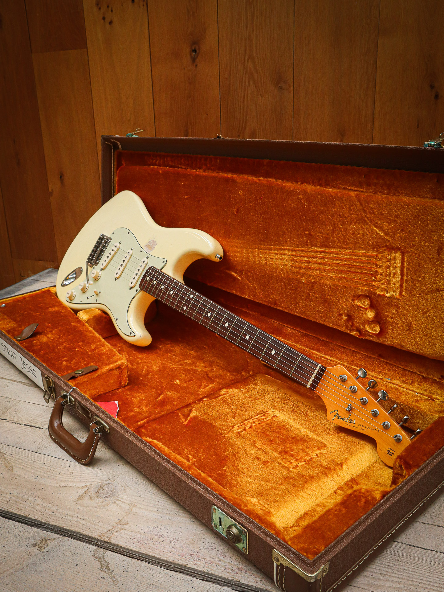 Fender American Vintage '62 Stratocaster Reissue Pre-Owned - Image 20