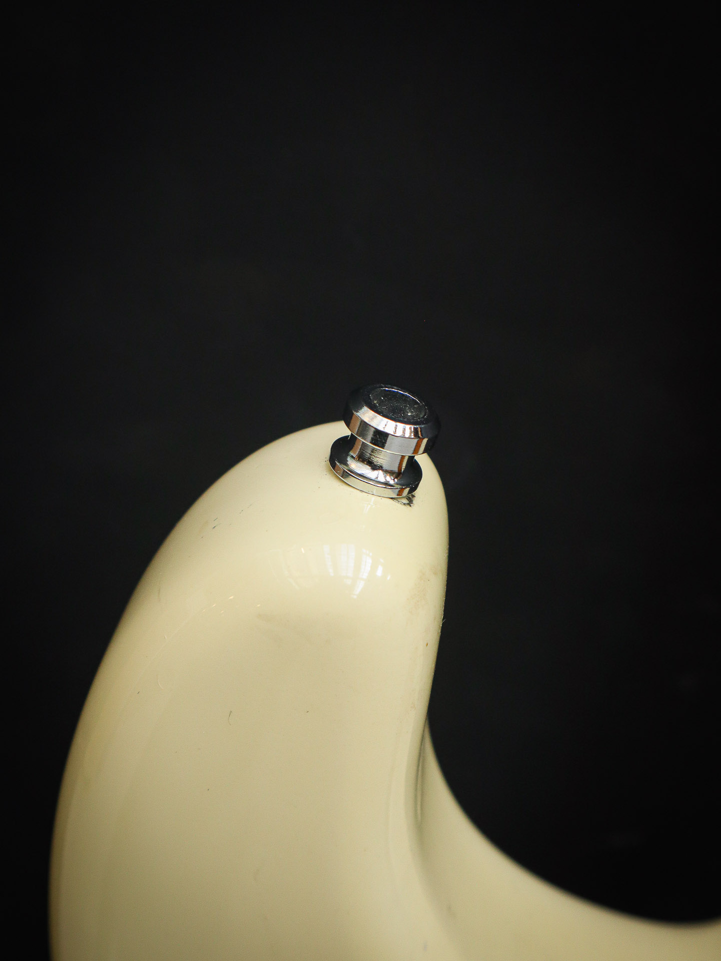 Fender American Vintage '62 Stratocaster Reissue Pre-Owned - Image 8