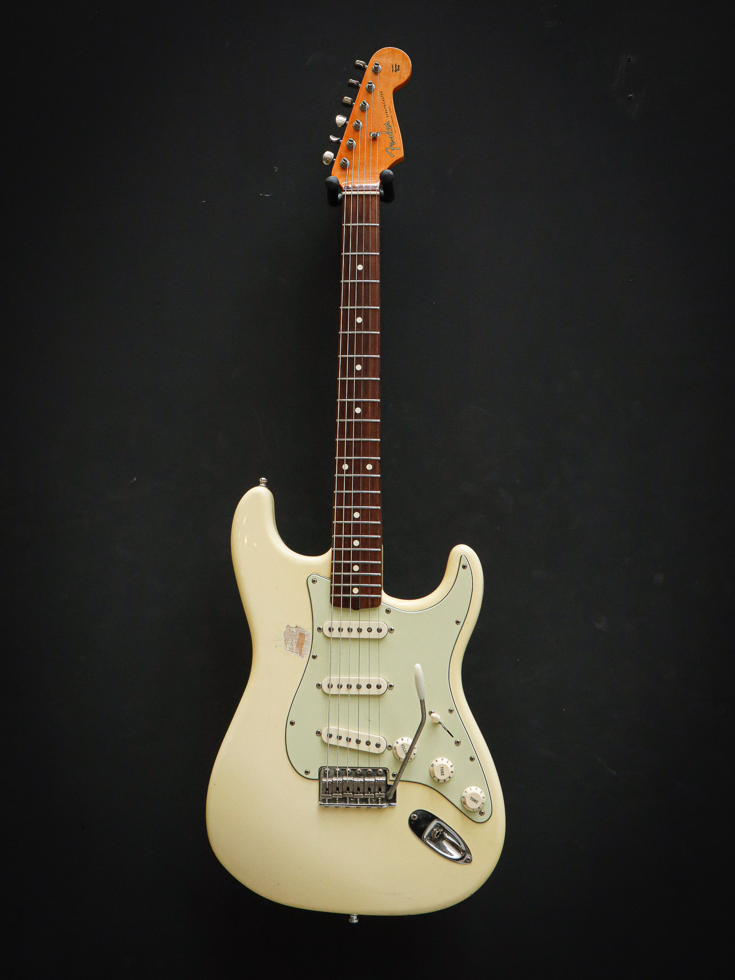 Fender American Vintage '62 Stratocaster Reissue Pre-Owned - Image 2