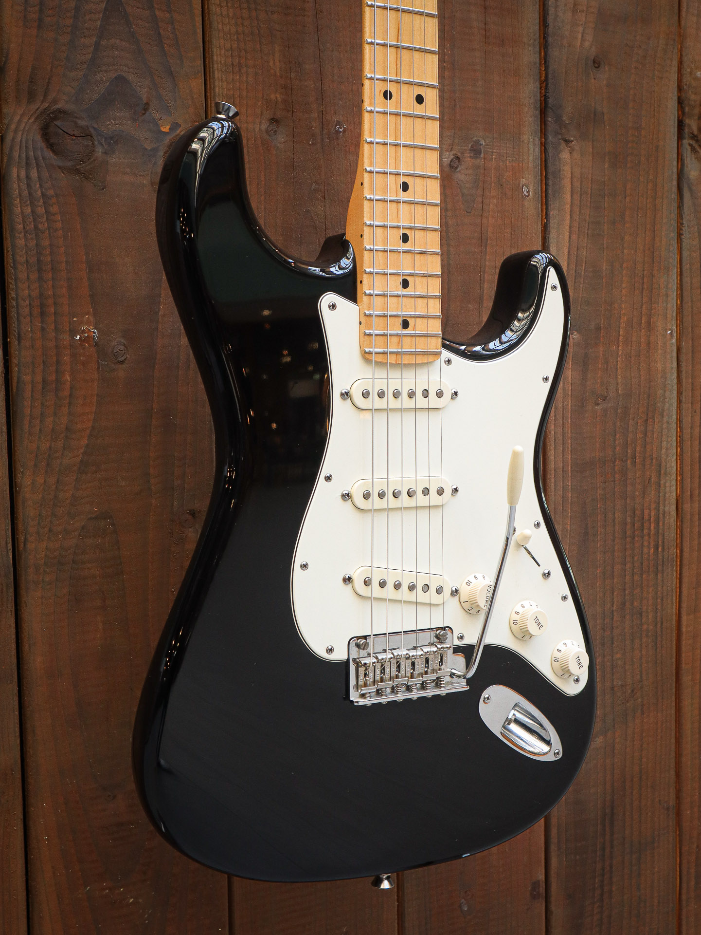 Fender American Standard Stratocaster Black Pre-Owned - Image 4