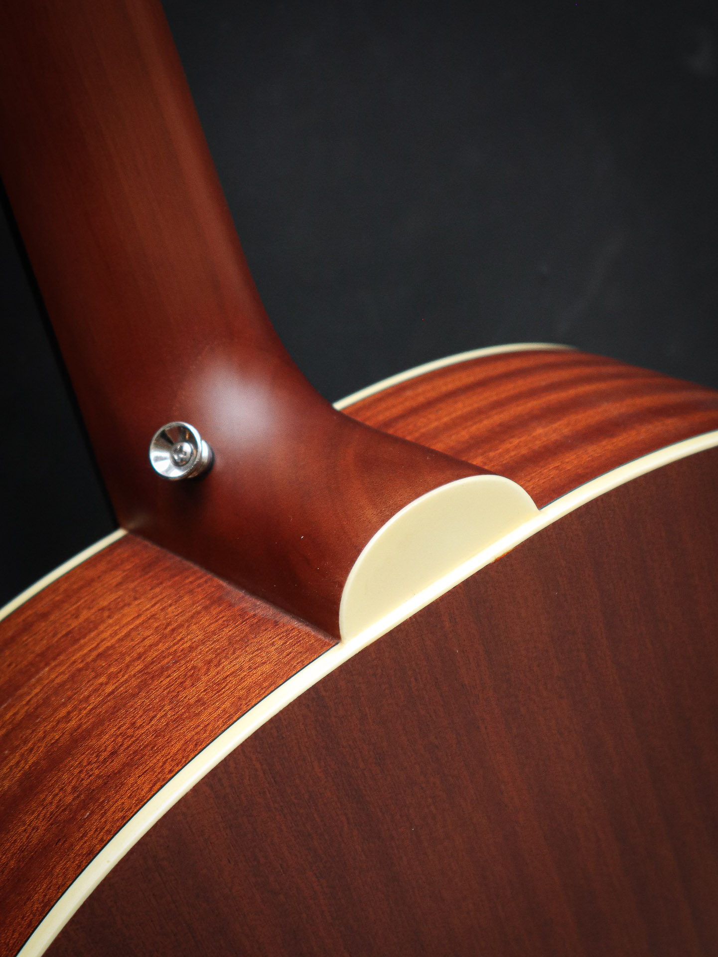 Guild B240E Pre-Owned - Image 16