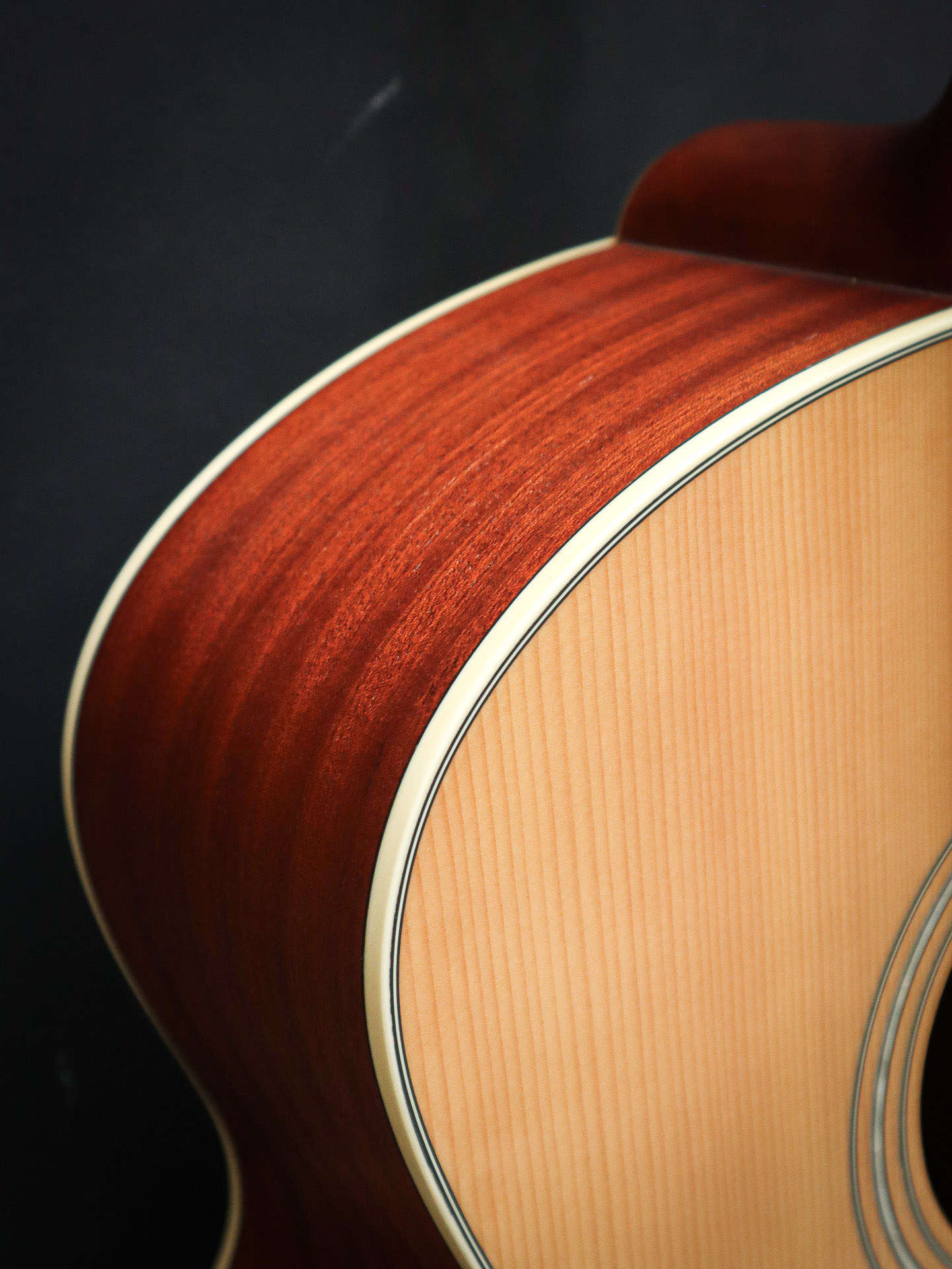 Guild B240E Pre-Owned - Image 5
