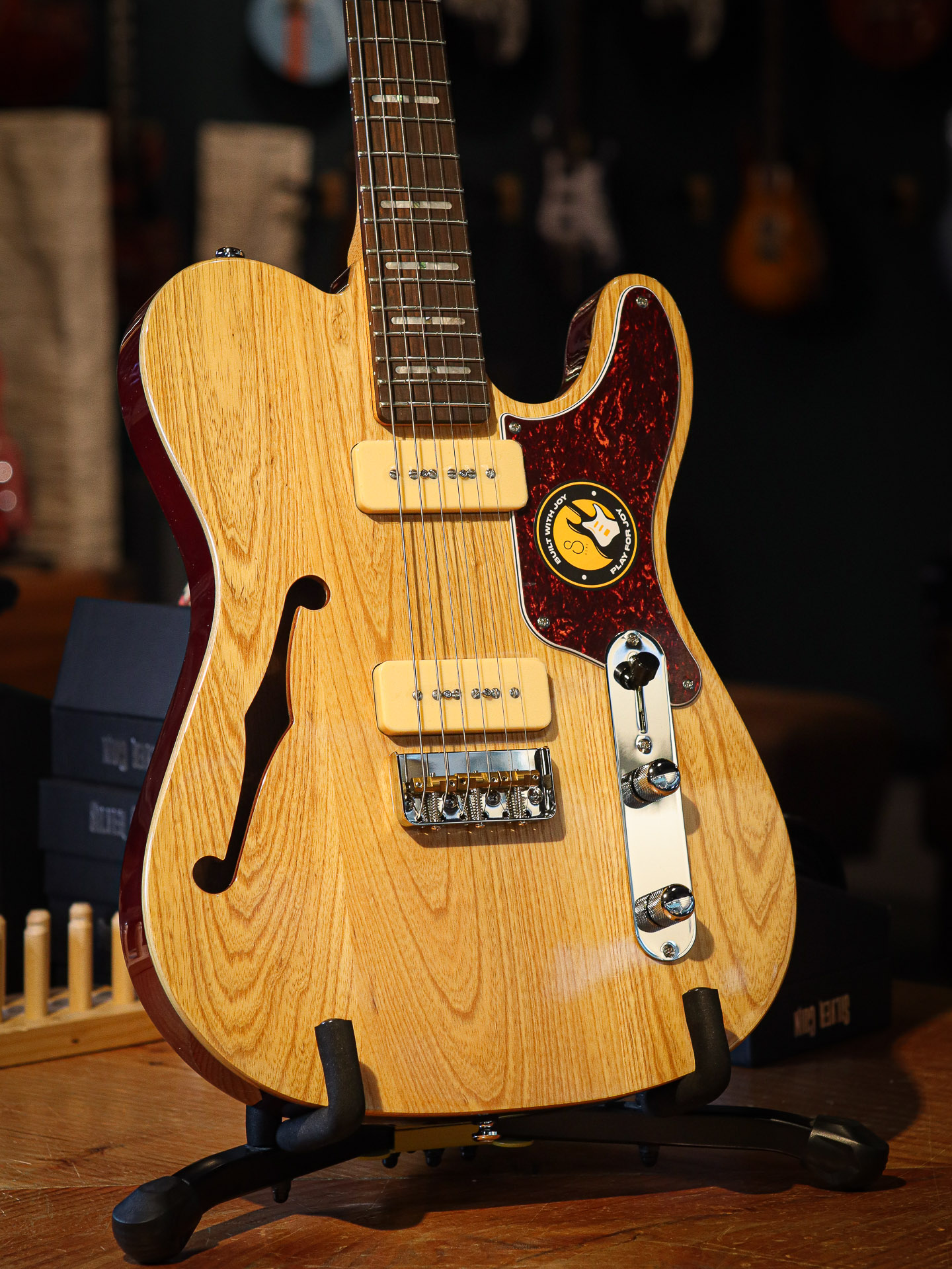 Sire Larry Carlton T7TM