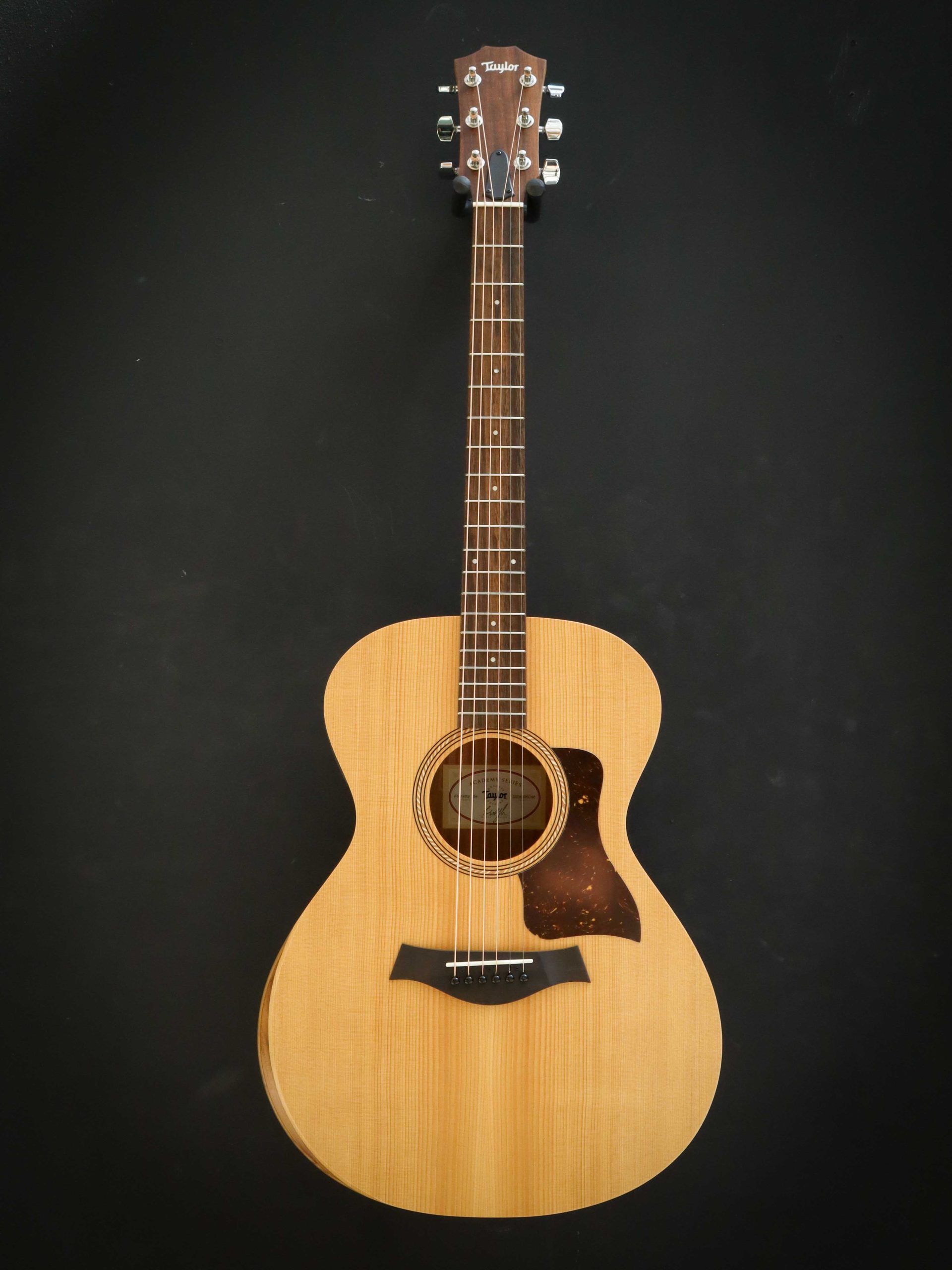 Taylor Academy 12e - Kauffmann's Guitar Store