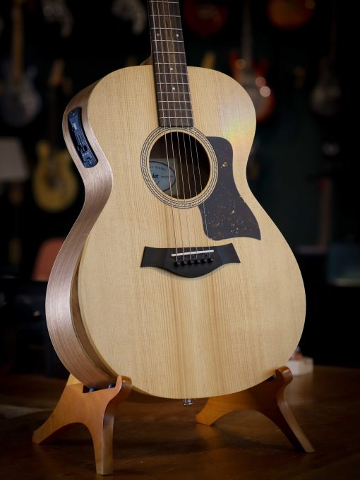 Taylor Academy 12e - Kauffmann's Guitar Store