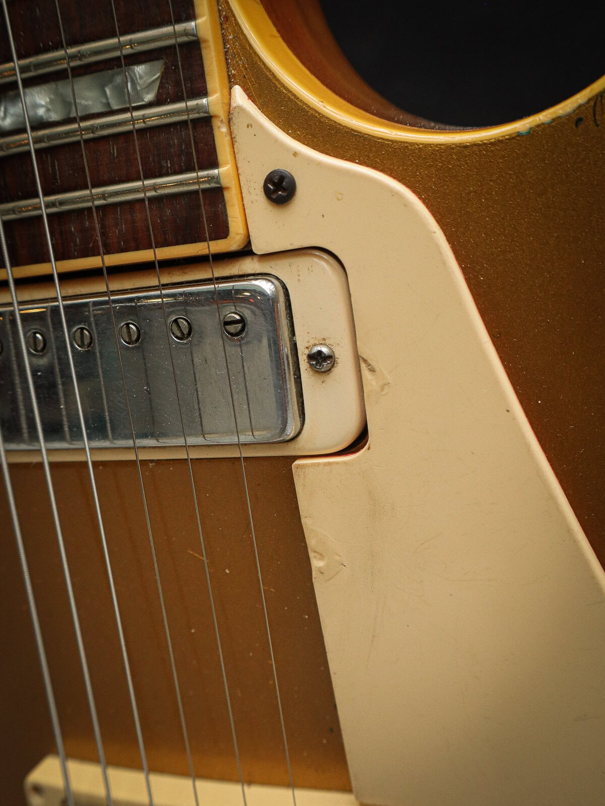 1976 Gibson Les Paul Deluxe Gold Top Pre-Owned - Image 13