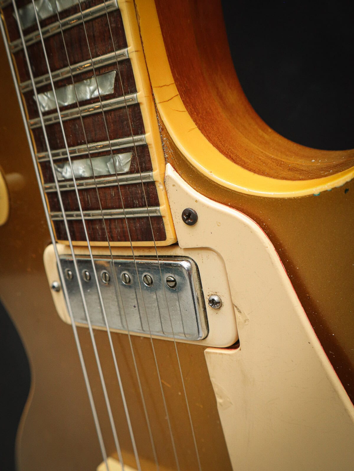 1976 Gibson Les Paul Deluxe Gold Top Pre-Owned - Image 11