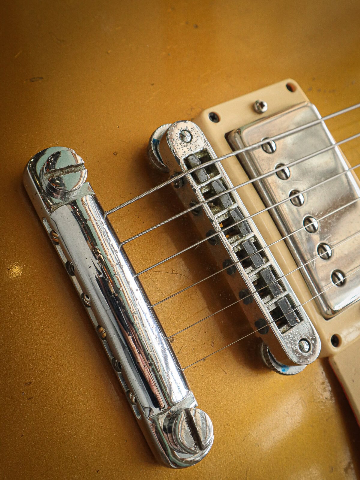 1976 Gibson Les Paul Deluxe Gold Top Pre-Owned - Image 9