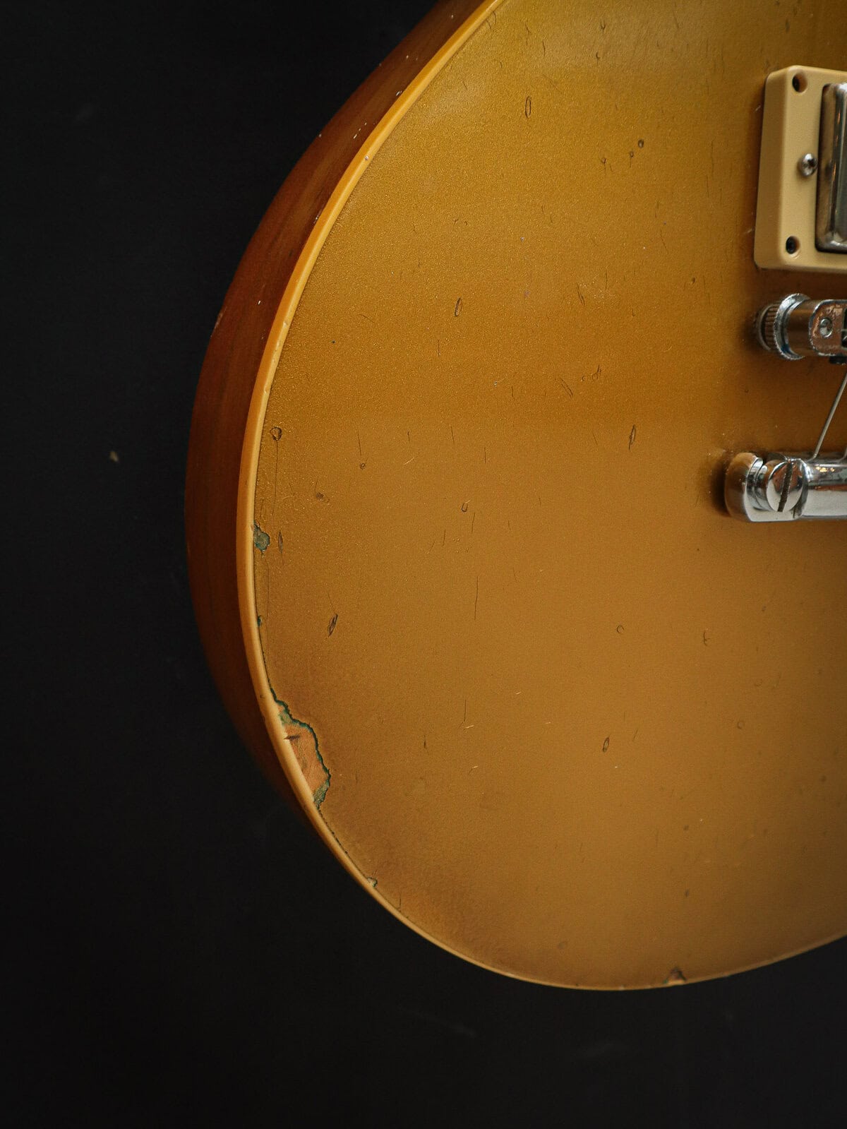 1976 Gibson Les Paul Deluxe Gold Top Pre-Owned - Image 6