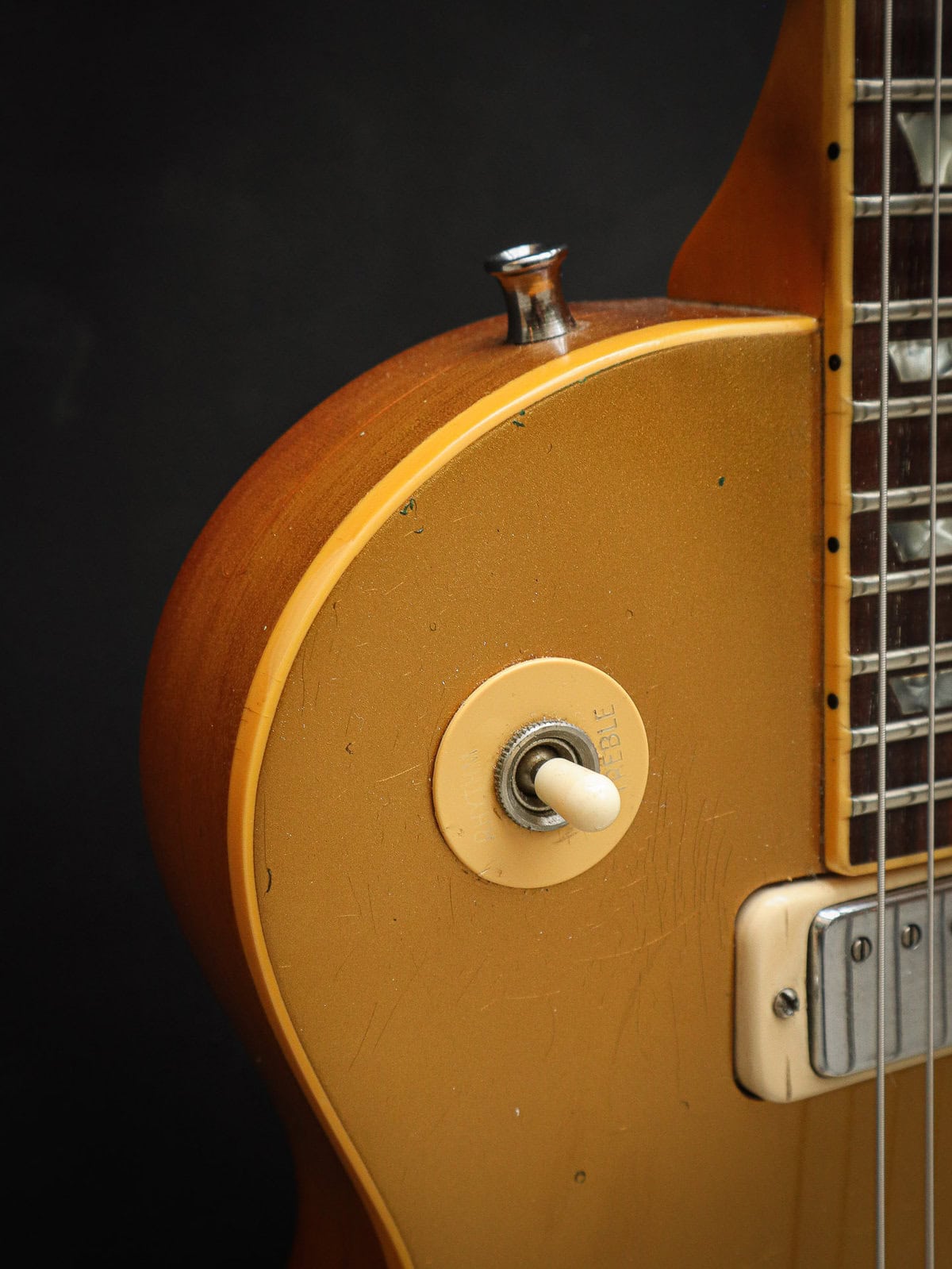 1976 Gibson Les Paul Deluxe Gold Top Pre-Owned - Image 5