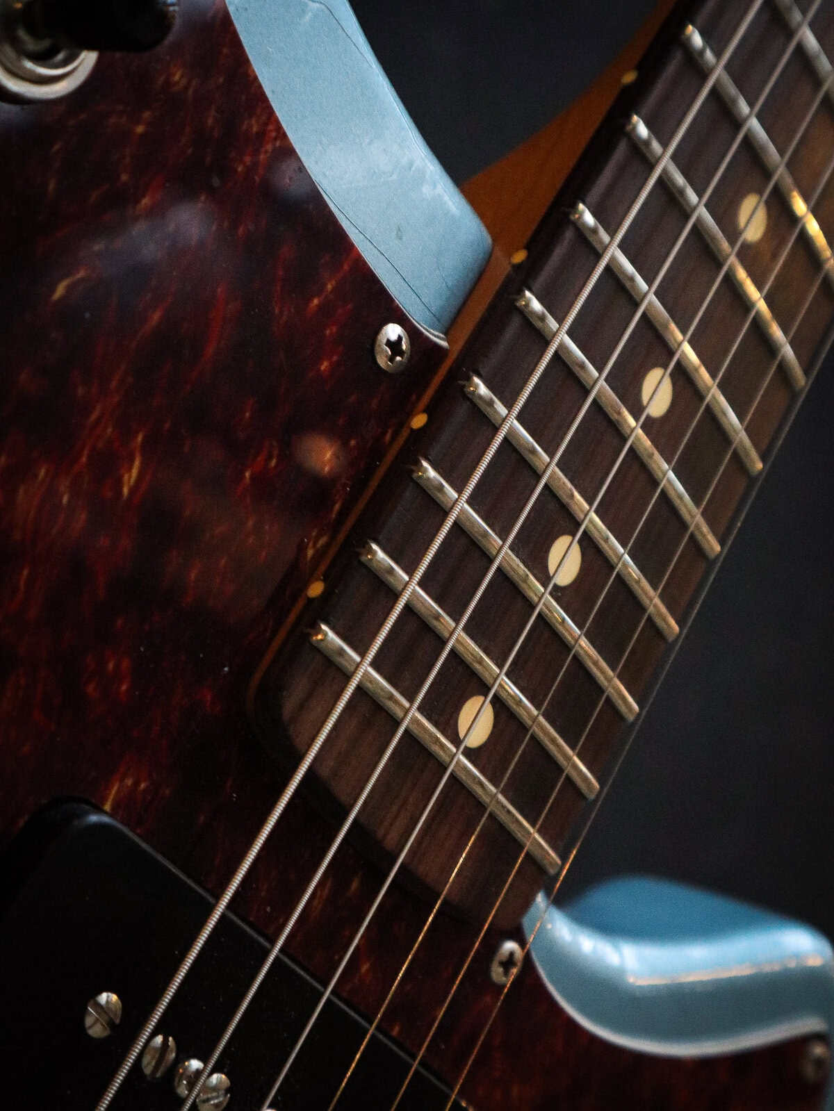 Kauffmann Cozy TL Ice Blue Metallic Pre-Owned - Image 9