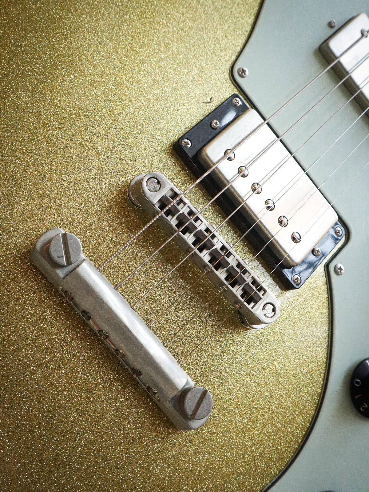 Kauffmann Cozy TM Gold Sparkle - Image 8