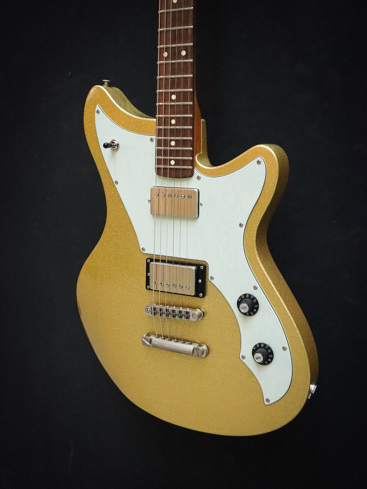 Kauffmann Cozy TM Gold Sparkle - Image 6