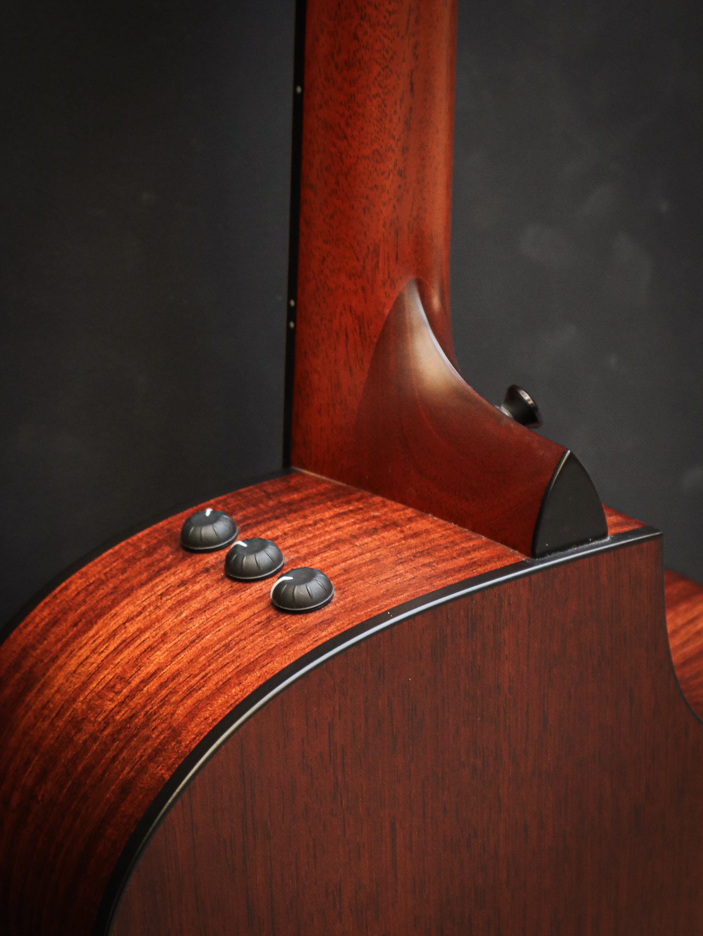 Taylor 324ce Lefty Pre-Owned - Image 14