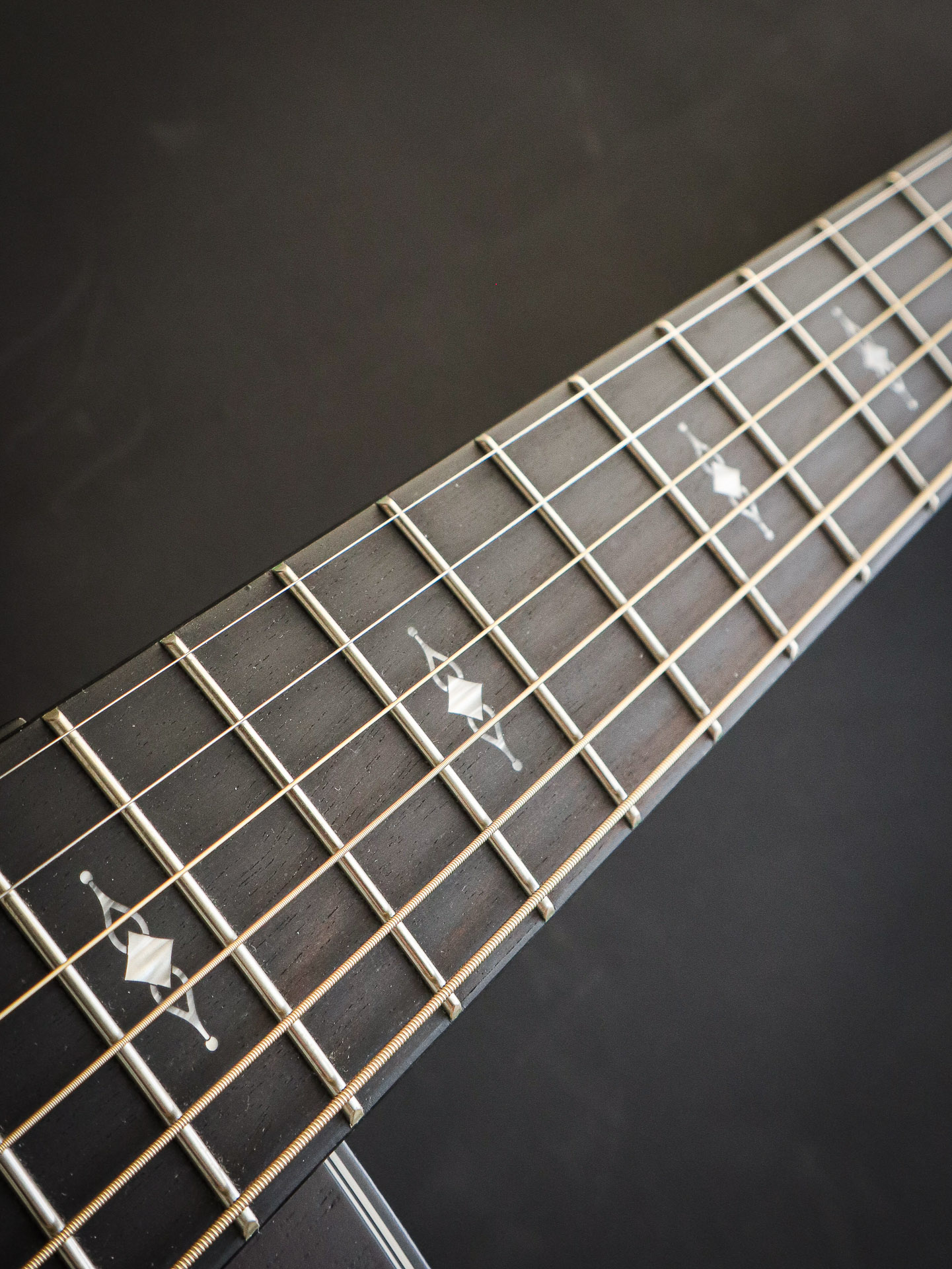 Taylor 324ce Lefty Pre-Owned - Image 9