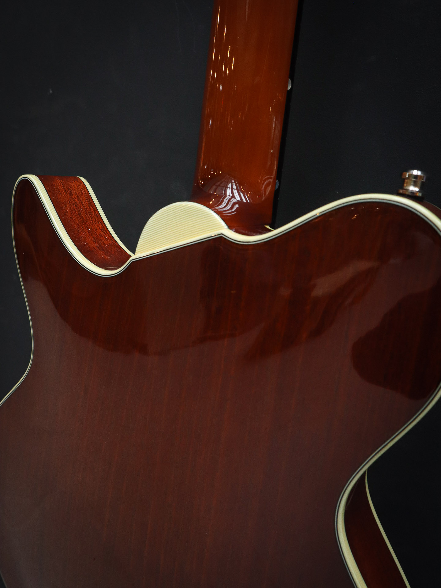 Eastman Romeo California Pre-Owned - Image 16