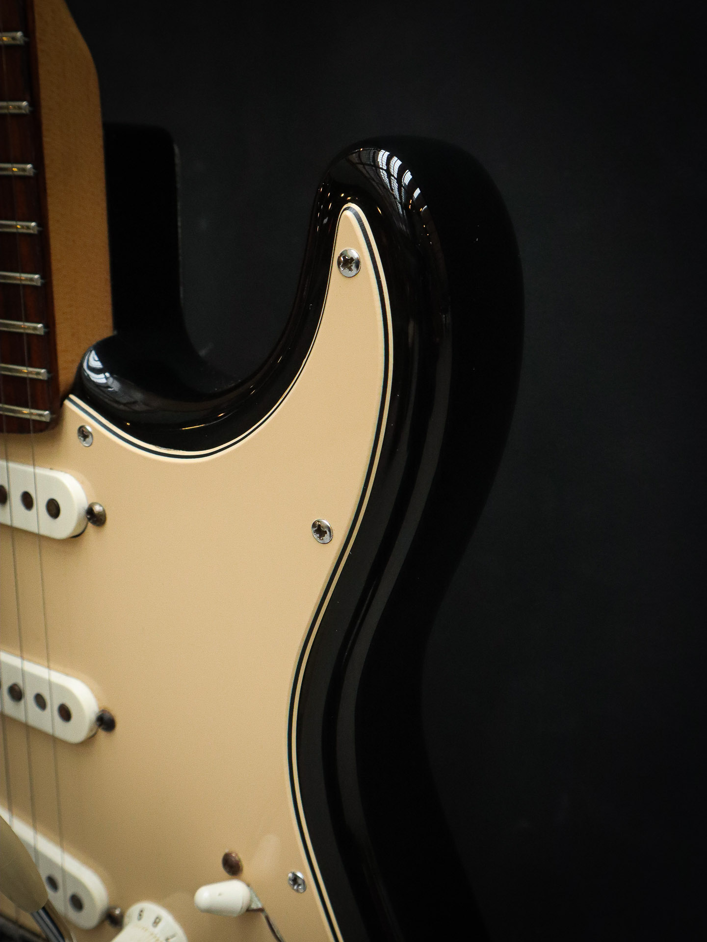 Fender American Stratocaster (2006) Pre-Owned - Image 11