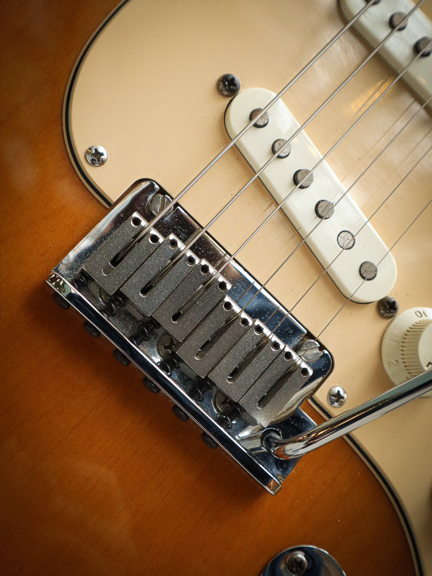 Fender American Stratocaster (2006) Pre-Owned - Image 10