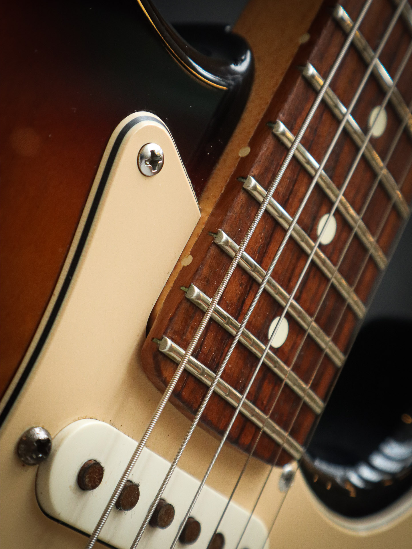 Fender American Stratocaster (2006) Pre-Owned - Image 6