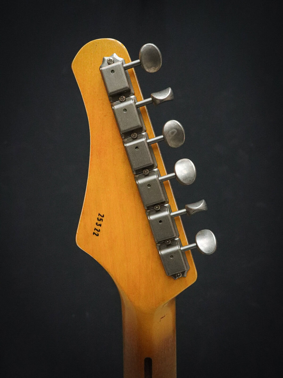 Kauffmann '56 T Vintage Blonde - Image 12