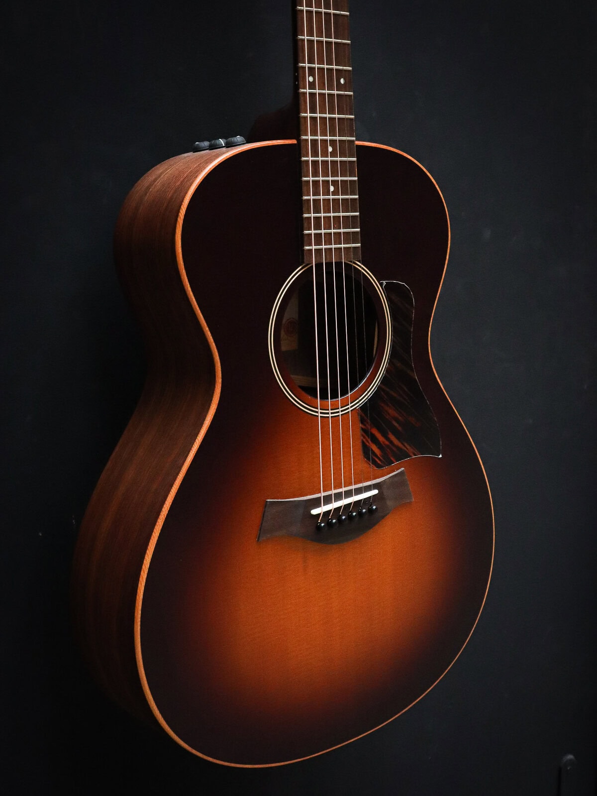 Taylor AD12e Sunburst - Image 4