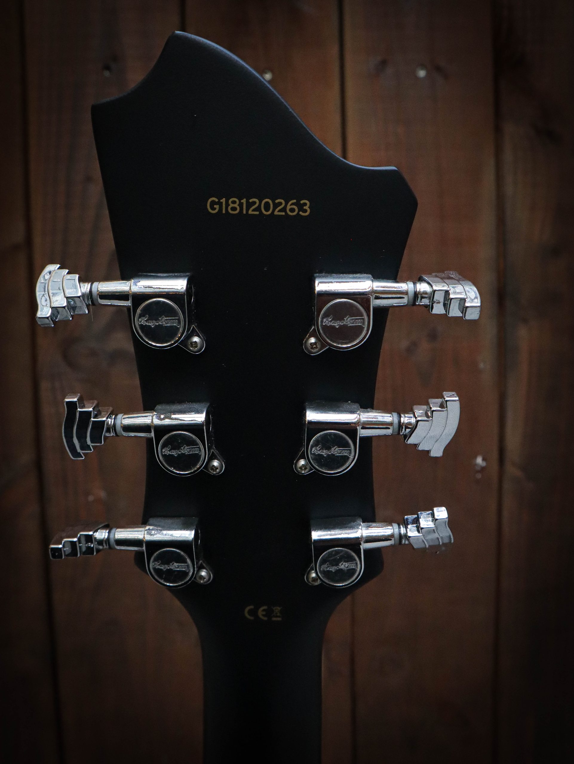 Hagstrom Ultra Max Pre-Owned - Image 7