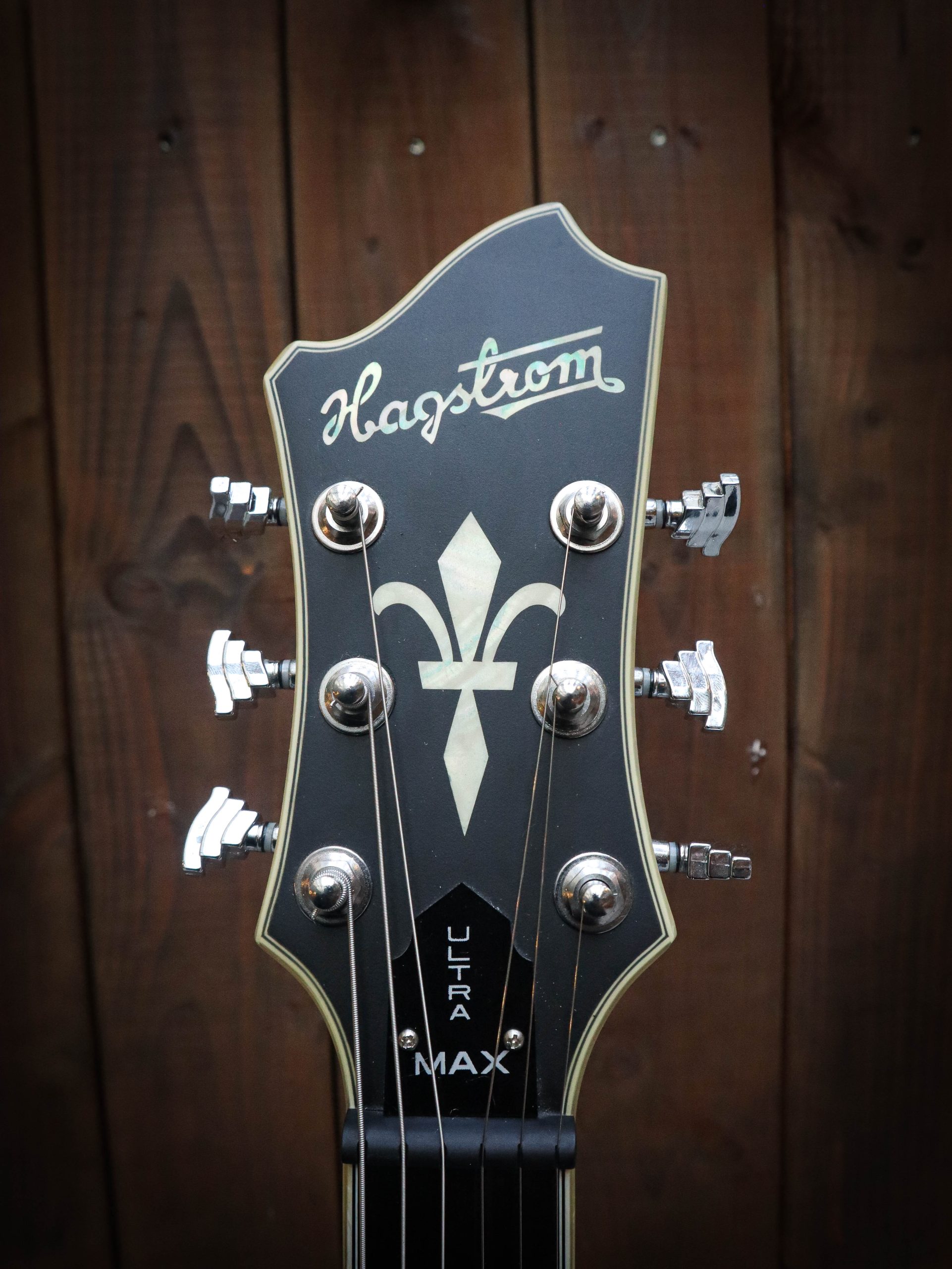 Hagstrom Ultra Max Pre-Owned - Image 6