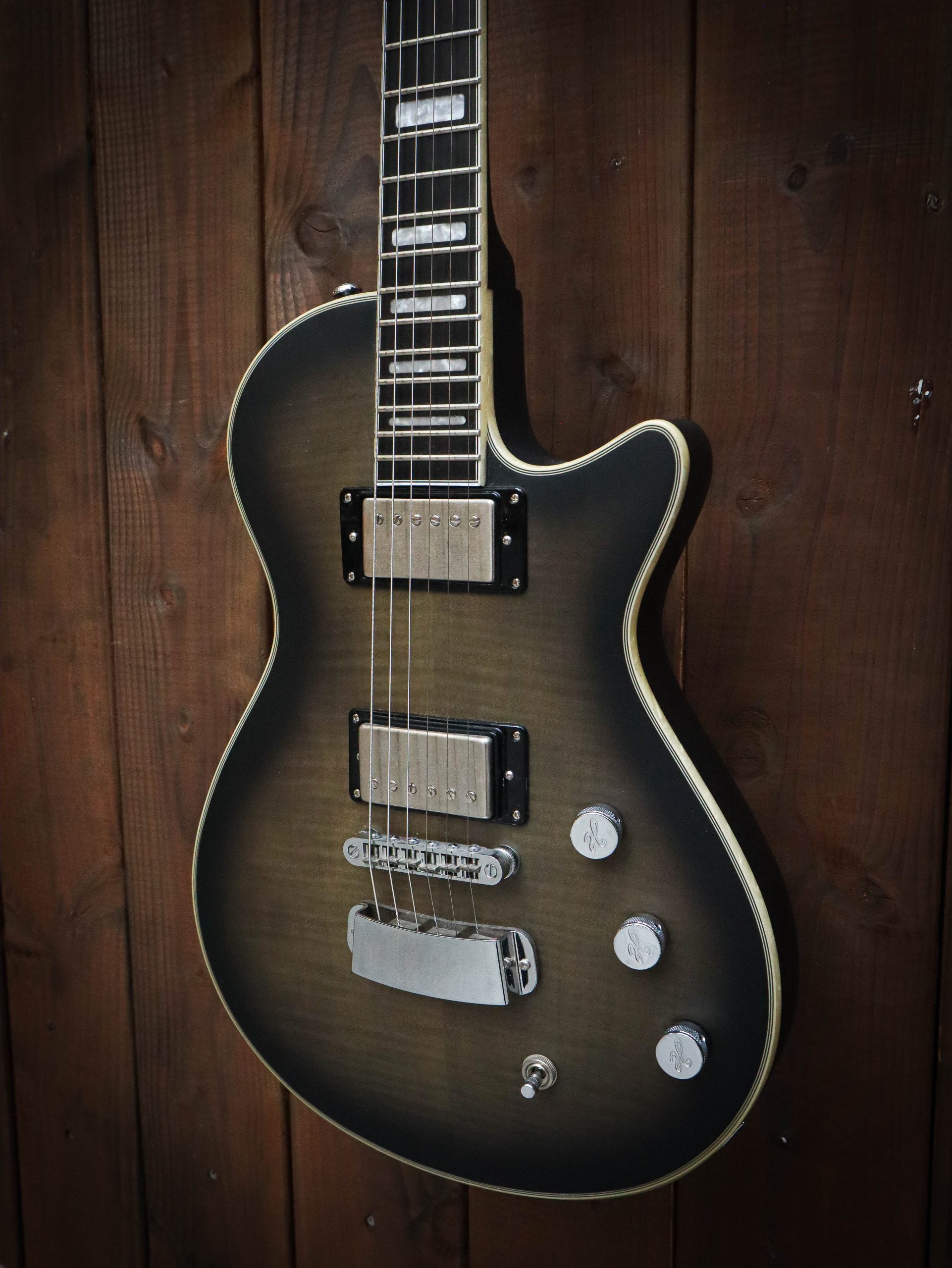 Hagstrom Ultra Max Pre-Owned - Image 5