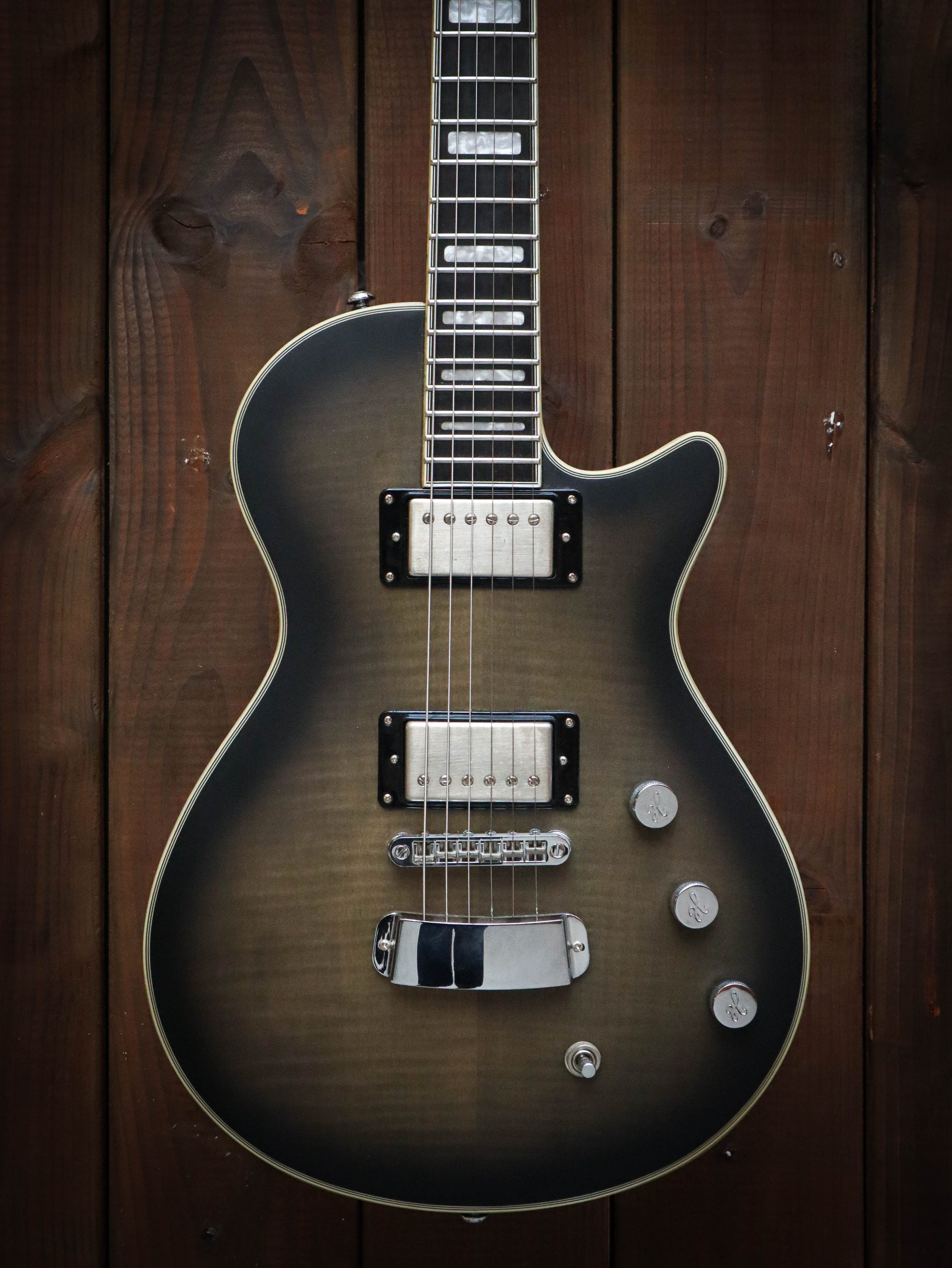Hagstrom Ultra Max Pre-Owned - Image 3