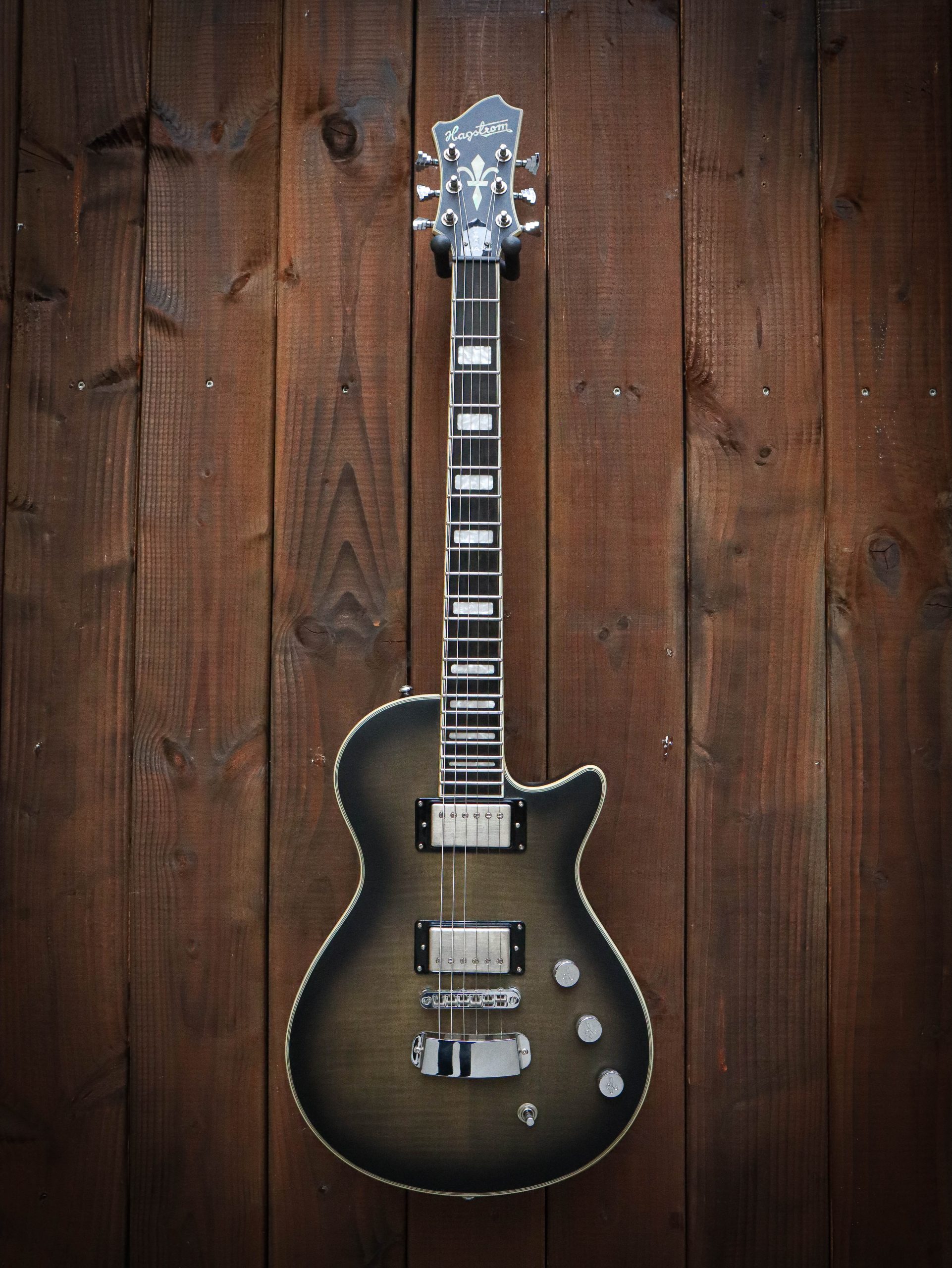 Hagstrom Ultra Max Pre-Owned - Image 2