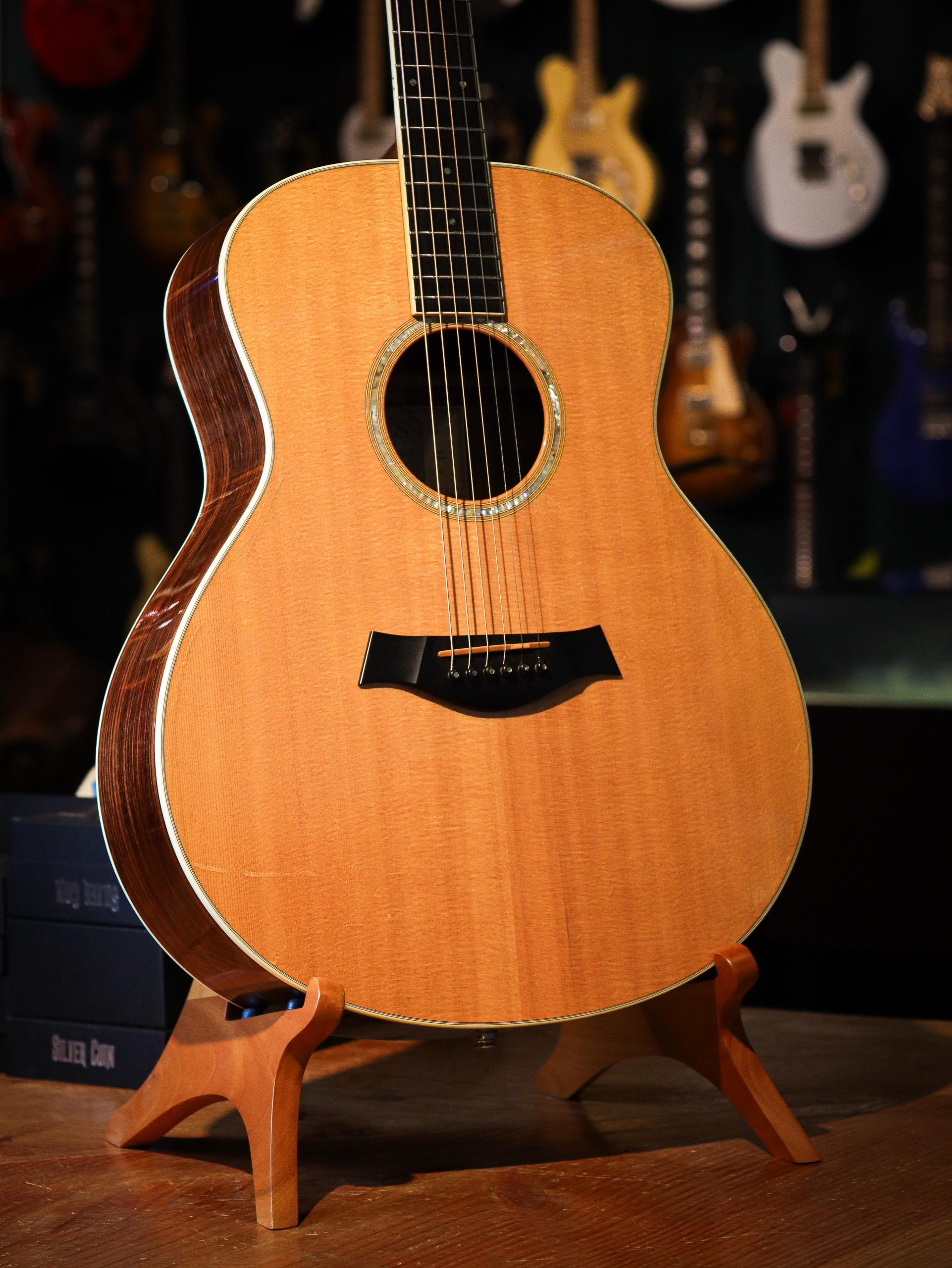 Taylor GS 2006 Pre-Owned
