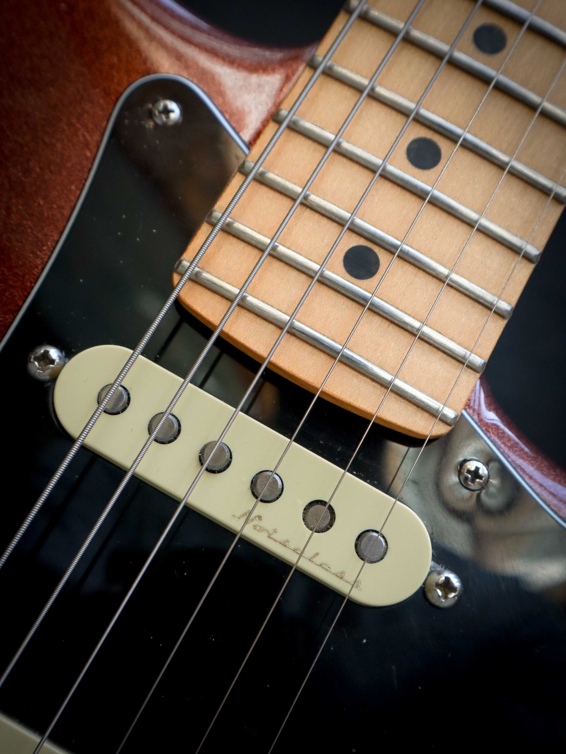 Fender Deluxe Roadhouse™ Strat® Pre-Owned - Image 5