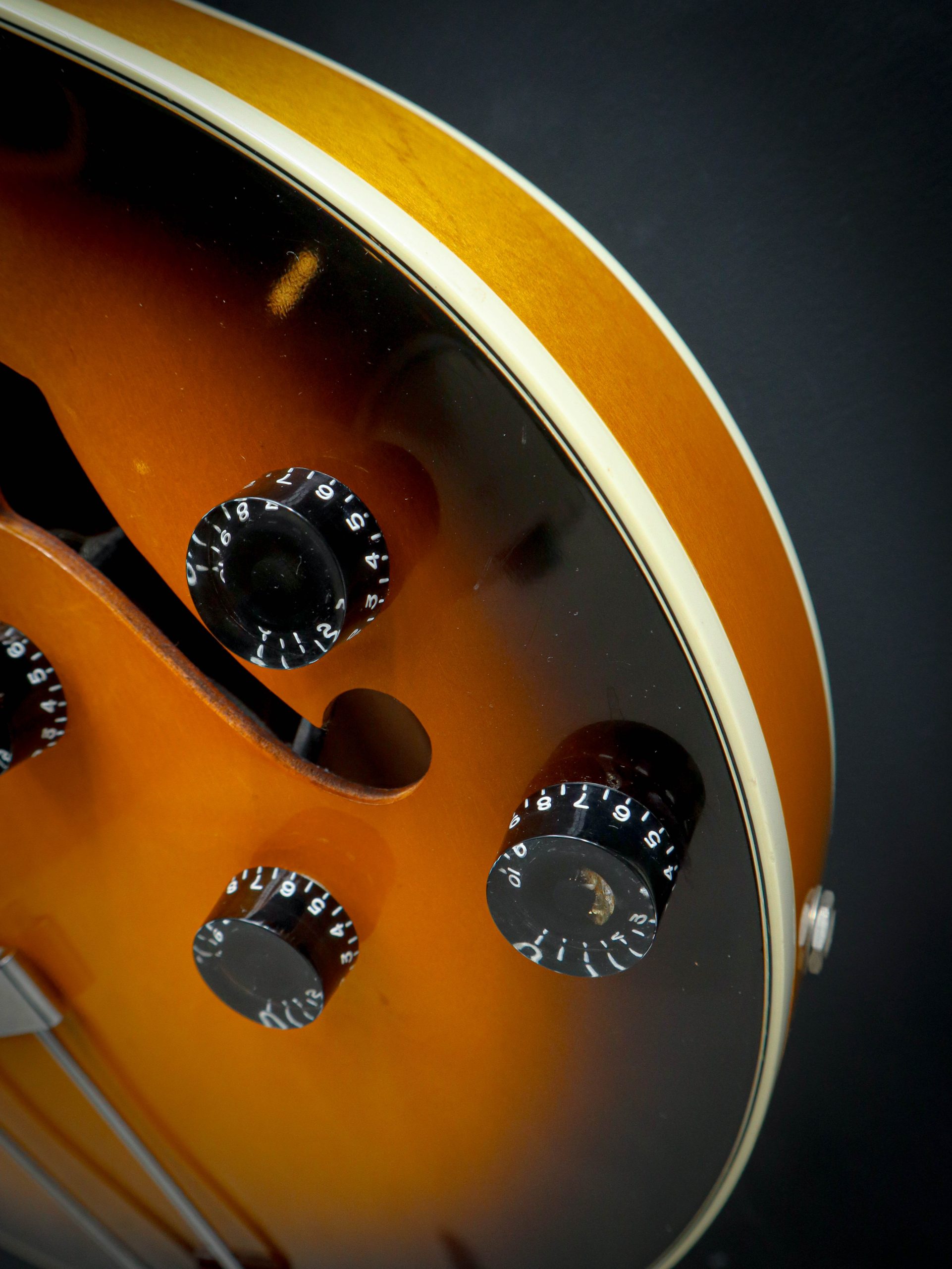 Gibson ES-135 Memphis Limited Edition 2000 - Image 8