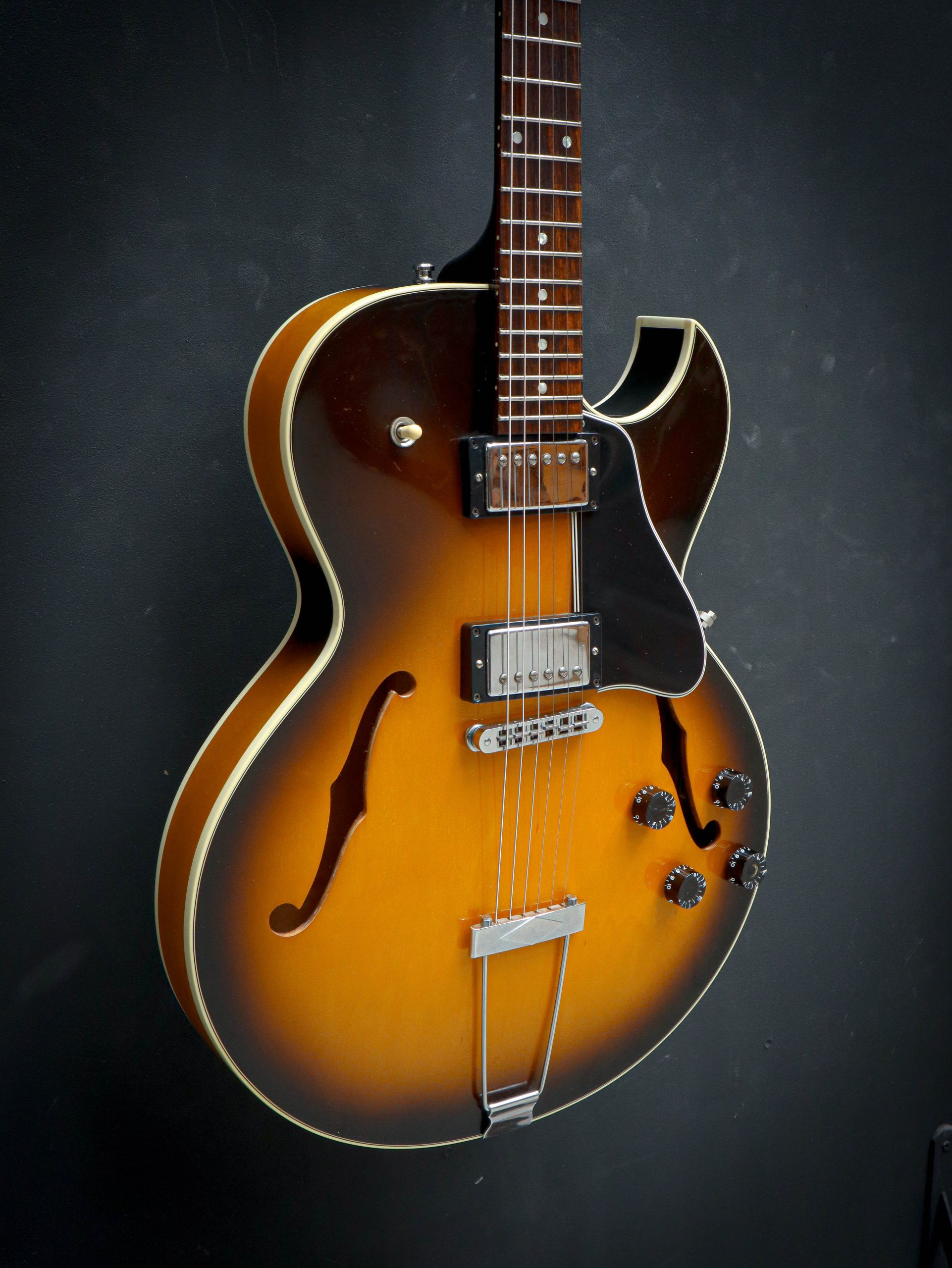 Gibson ES-135 Memphis Limited Edition 2000 - Image 4